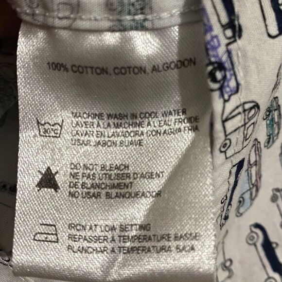 INTERNATIONAL REPORT MEN’s WHITE MULTI VEHICLE/CAR EXHIBIT PRINT SHIRT Sz-L - Picture 5 of 6